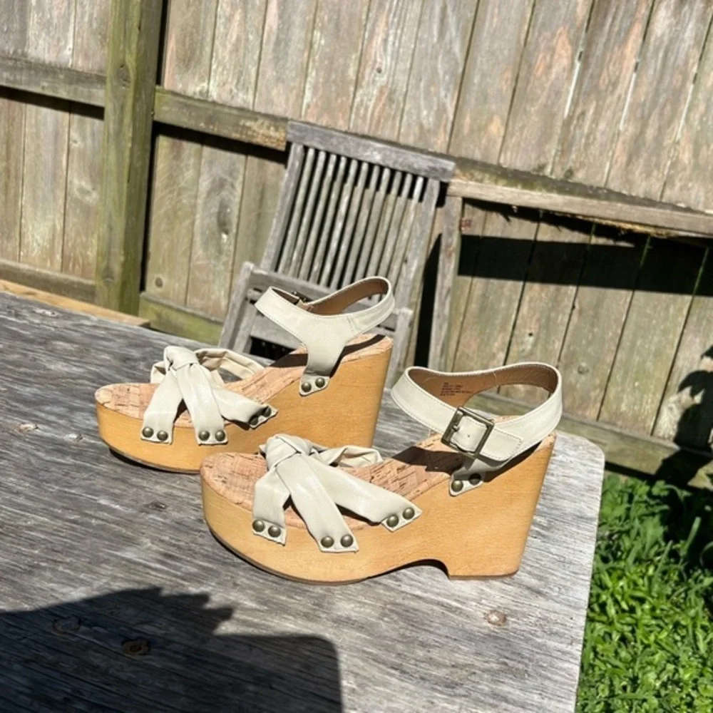- Korks Women's Dawson Wedge Platform Sandals Off‎ White Size 9